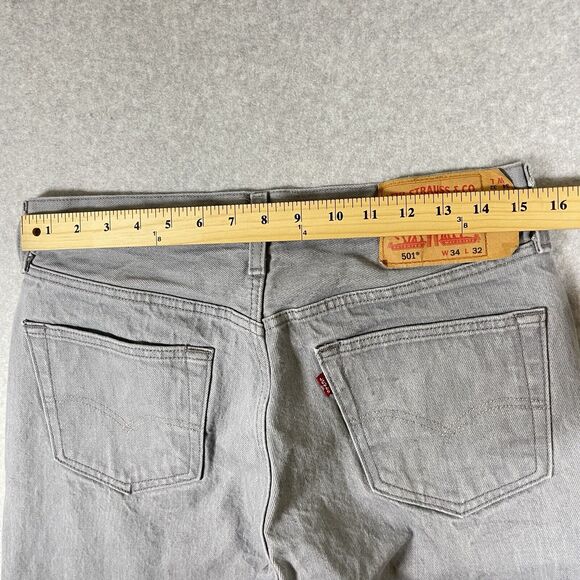 Levis 501 Jeans Mens 34x32 (30x28) Gray Button Fly Straight Stone Wash Rugged - Picture 14 of 15
